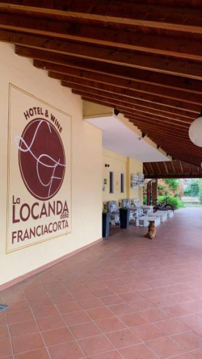Отель Hotel La Locanda Della Franciacorta  Корте Франка